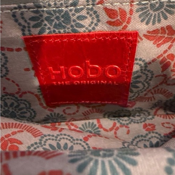 HOBO Lauren Green Leather Double Frame Clutch Wallet - Picture 6 of 9